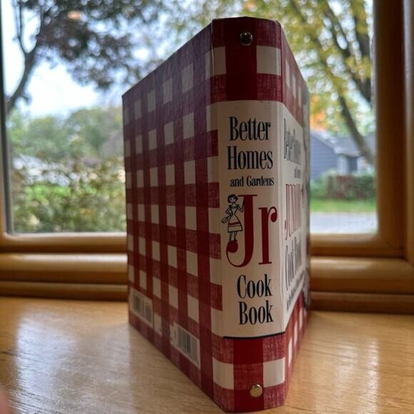 Better Homes & Gardens Junior Cookbook The Hostess & Host Of Tomorrow Retro - Picture 4 of 10